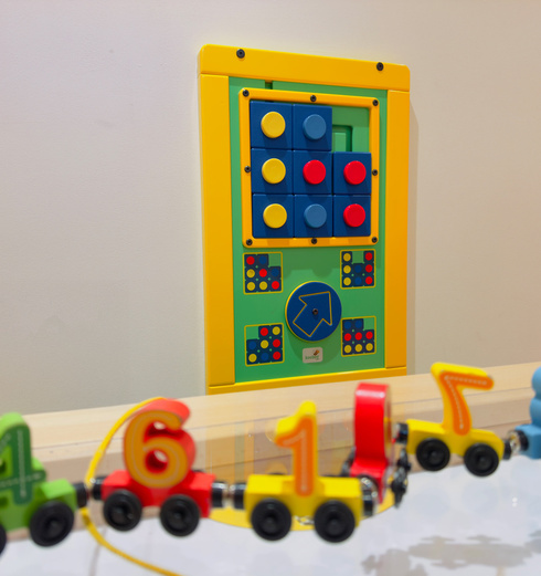 Spielzimmer mit Spielgeräten