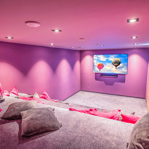Kinderkino im Hotel Adapura